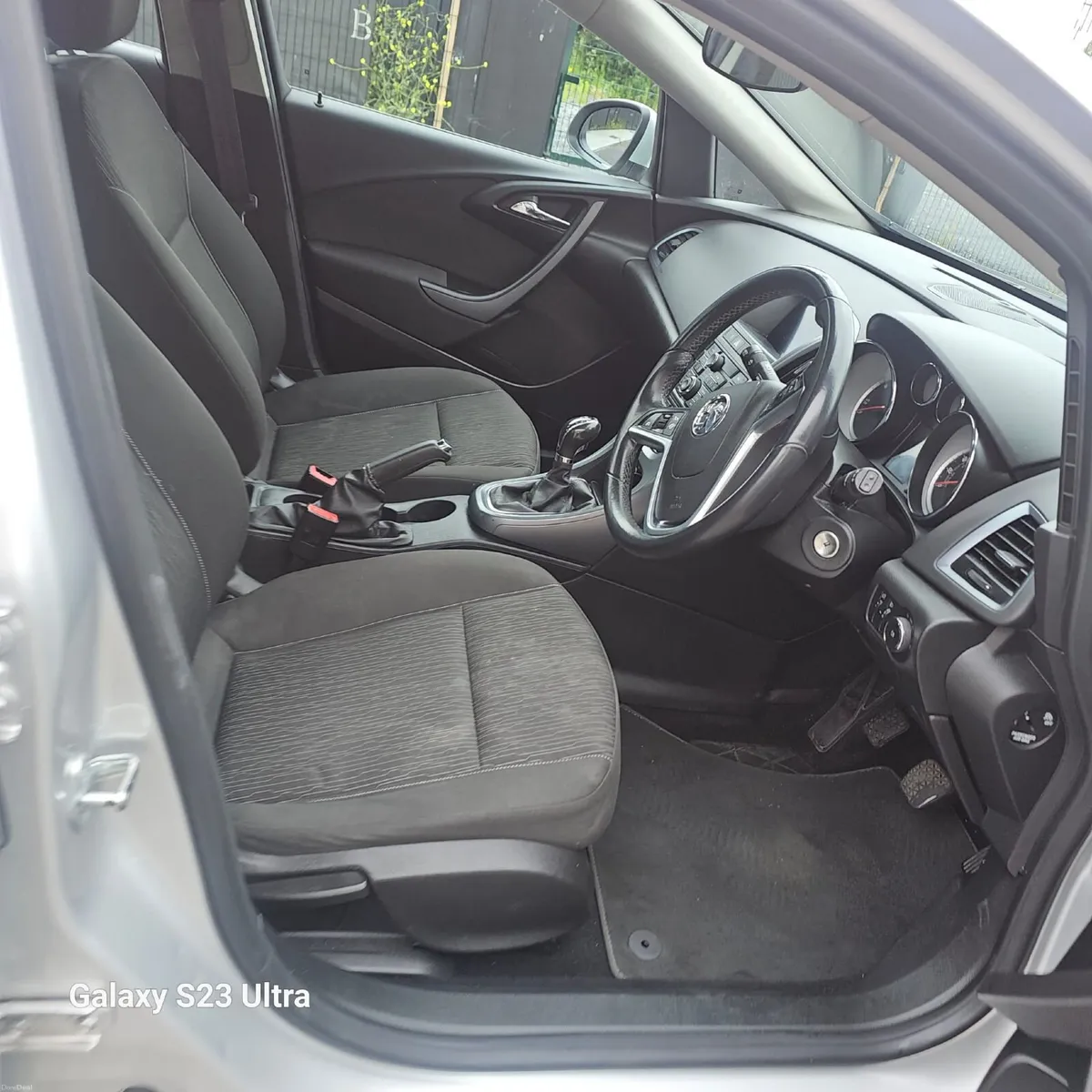 Vauxhall Astra 2015 - Image 2