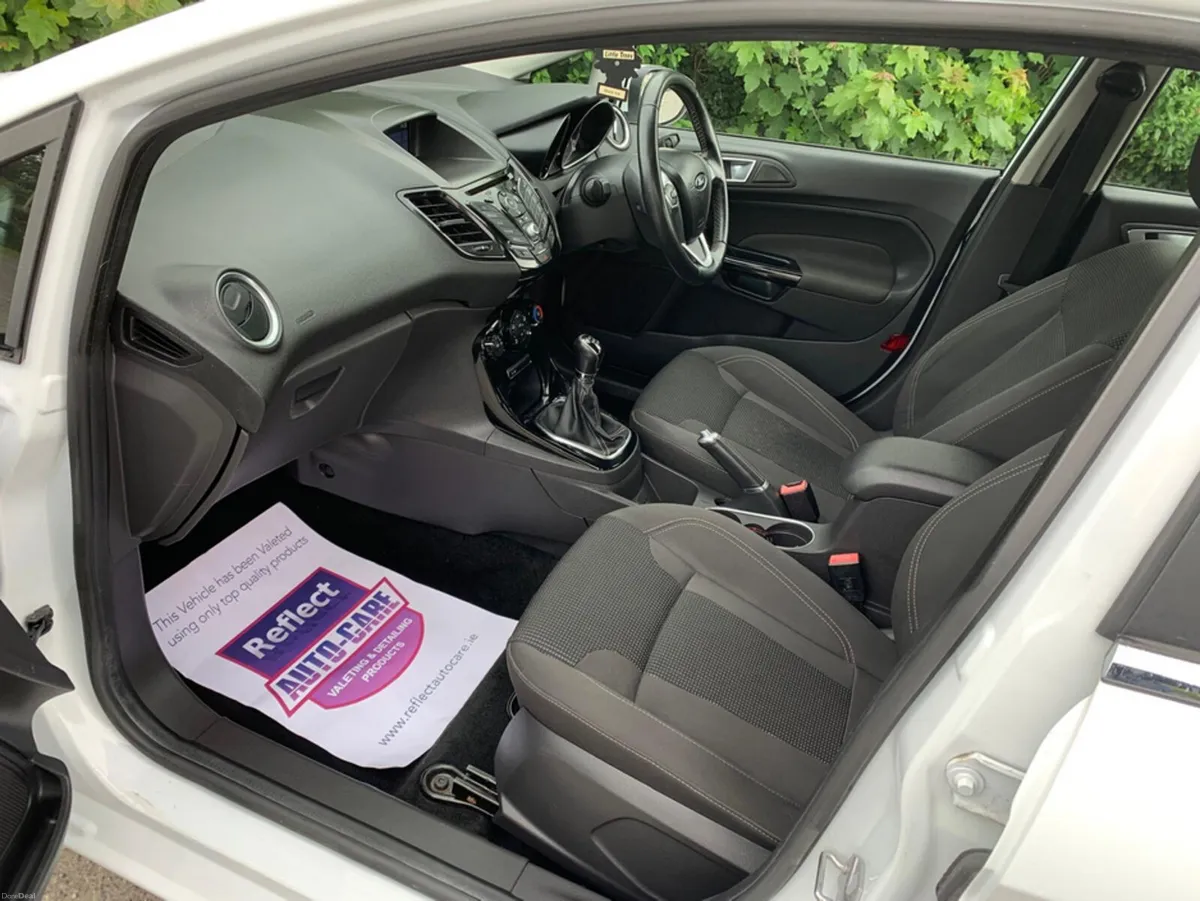 Ford Fiesta TITANIUM 1.0 65PS M5 4DR CB1 CNN - Image 6