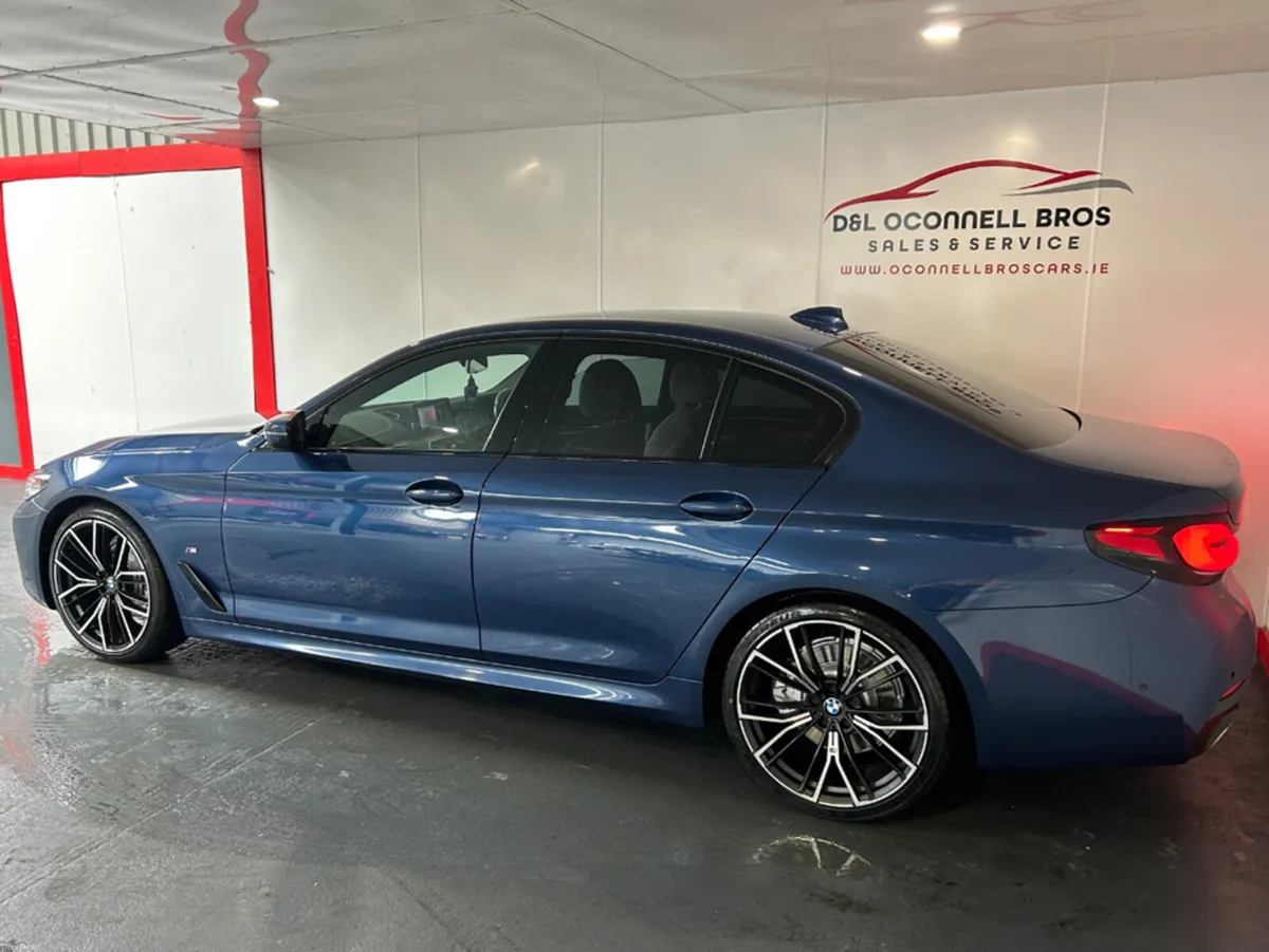 BMW 5-Series D 5SMA 4DR AUTO - Image 4