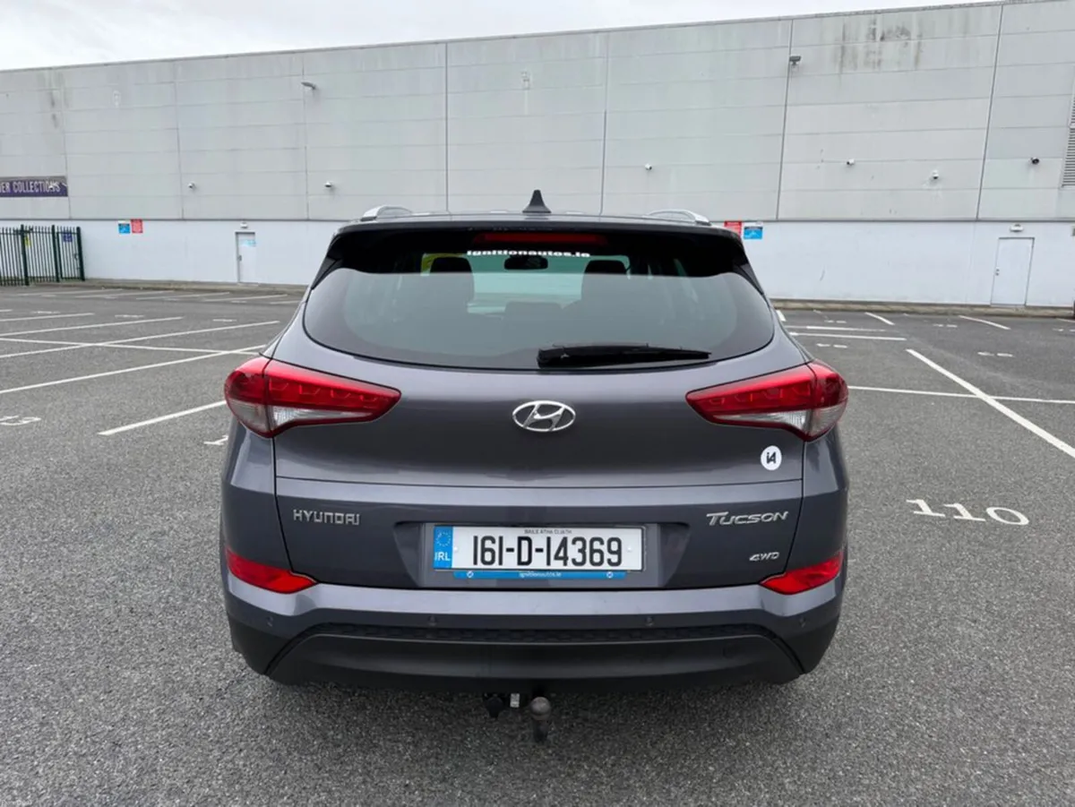 Hyundai Tucson 2.0 DIESEL, 4 WHEEL DRIVE, AUTOMATI - Image 4