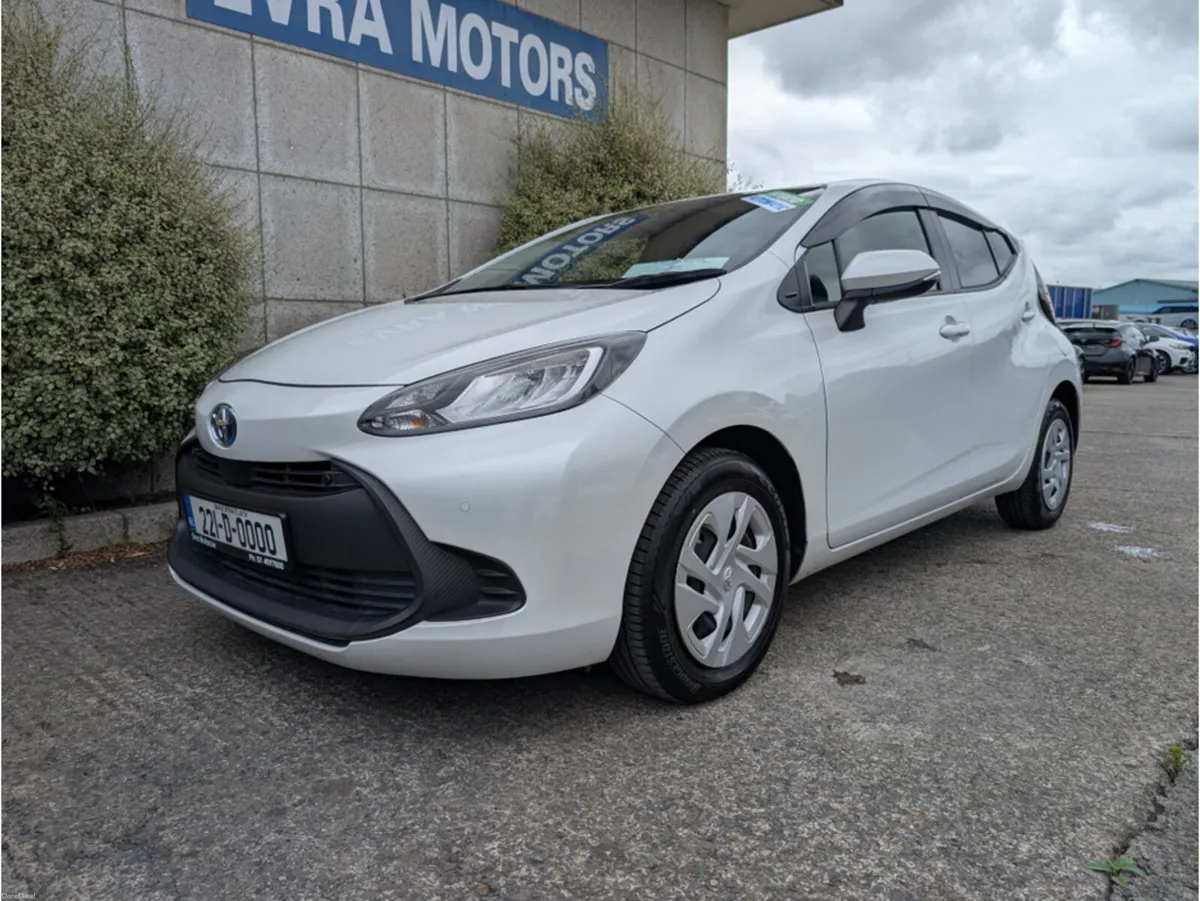 Toyota Aqua X HYBRID AUTOMATIC 1.5 PETROL //REVERS - Image 5