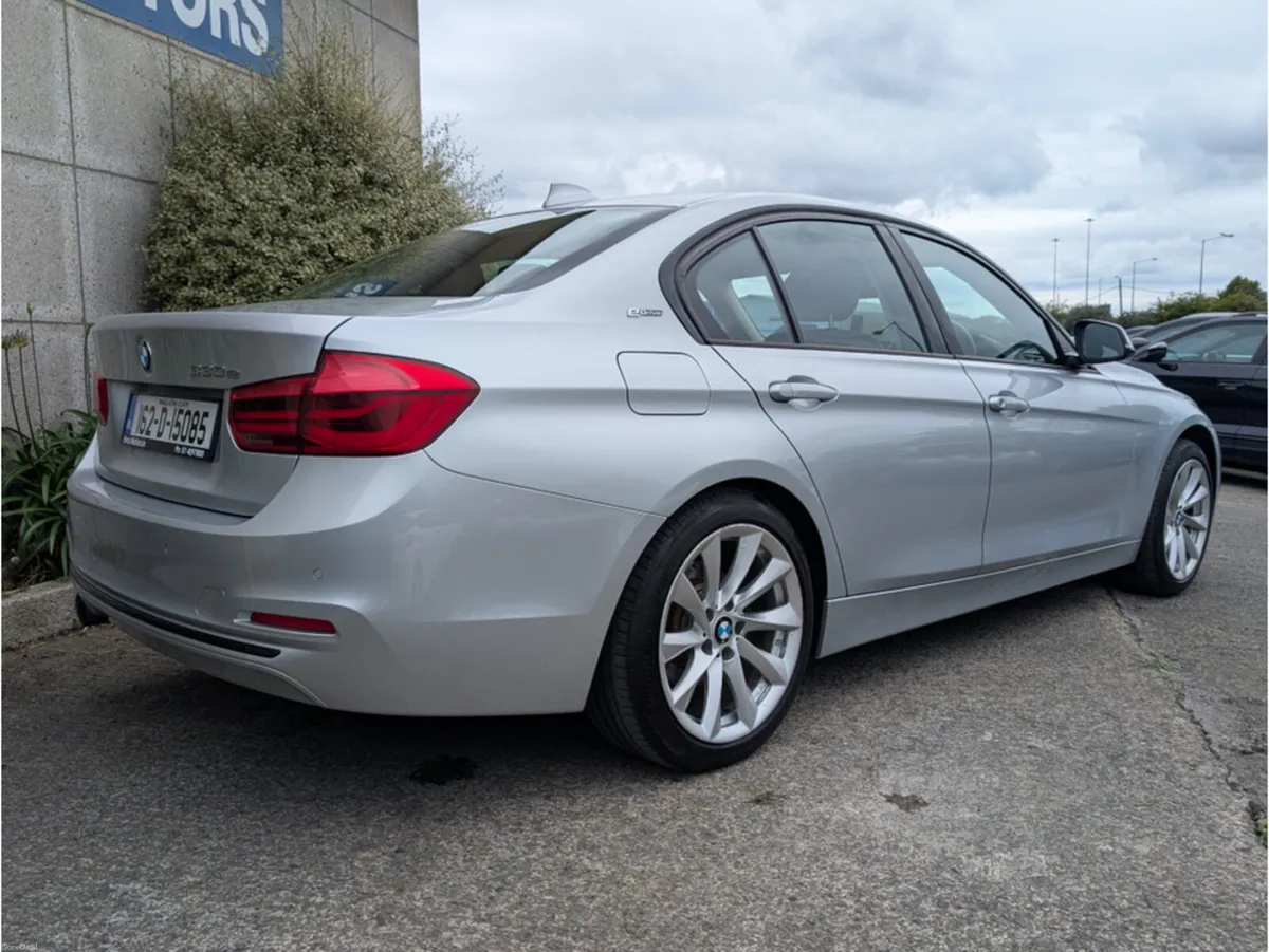 BMW 3-Series 330E PHEV SPORT AUTOMATIC 2.0L PETROL - Image 6