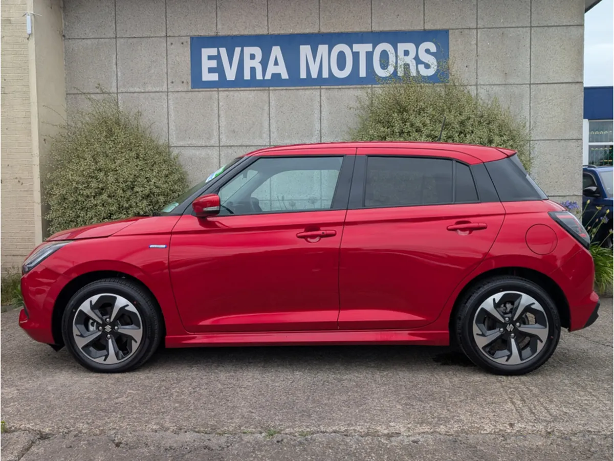 Suzuki Swift MZ MHEV AUTOMATIC 1.2 PETROL //VERY L - Image 4