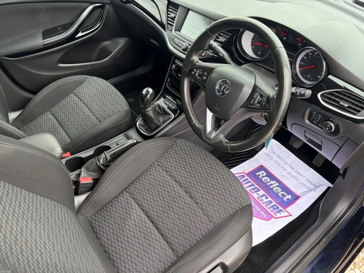 Vauxhall Astra 1.4 SRI 99BHP 5DR - Image 3