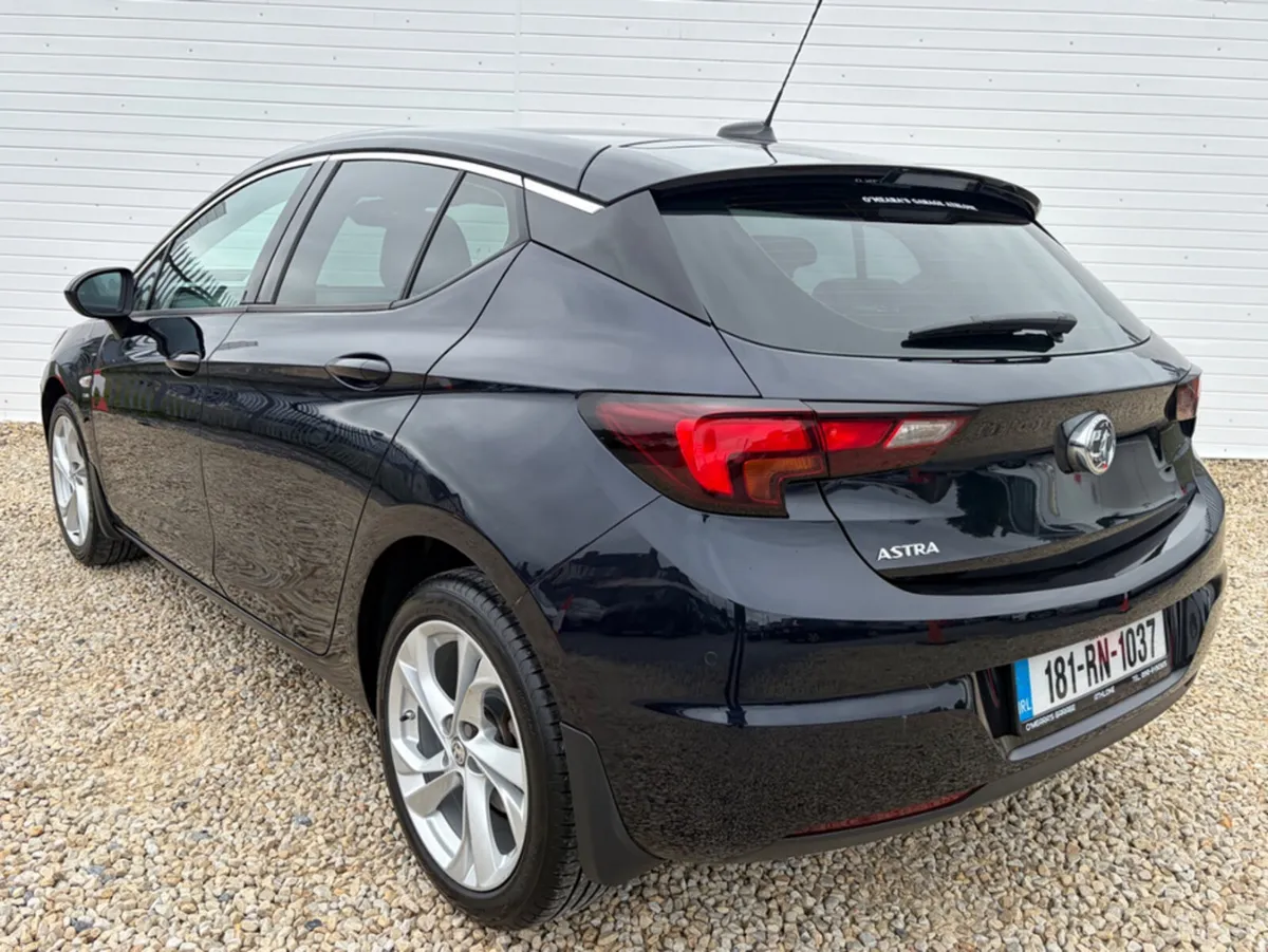 Vauxhall Astra 1.4 SRI 99BHP 5DR - Image 4