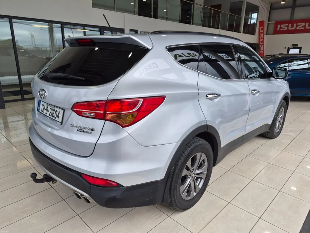 Hyundai Santa Fe 4WD EXECUTIVE 4DR - Image 3