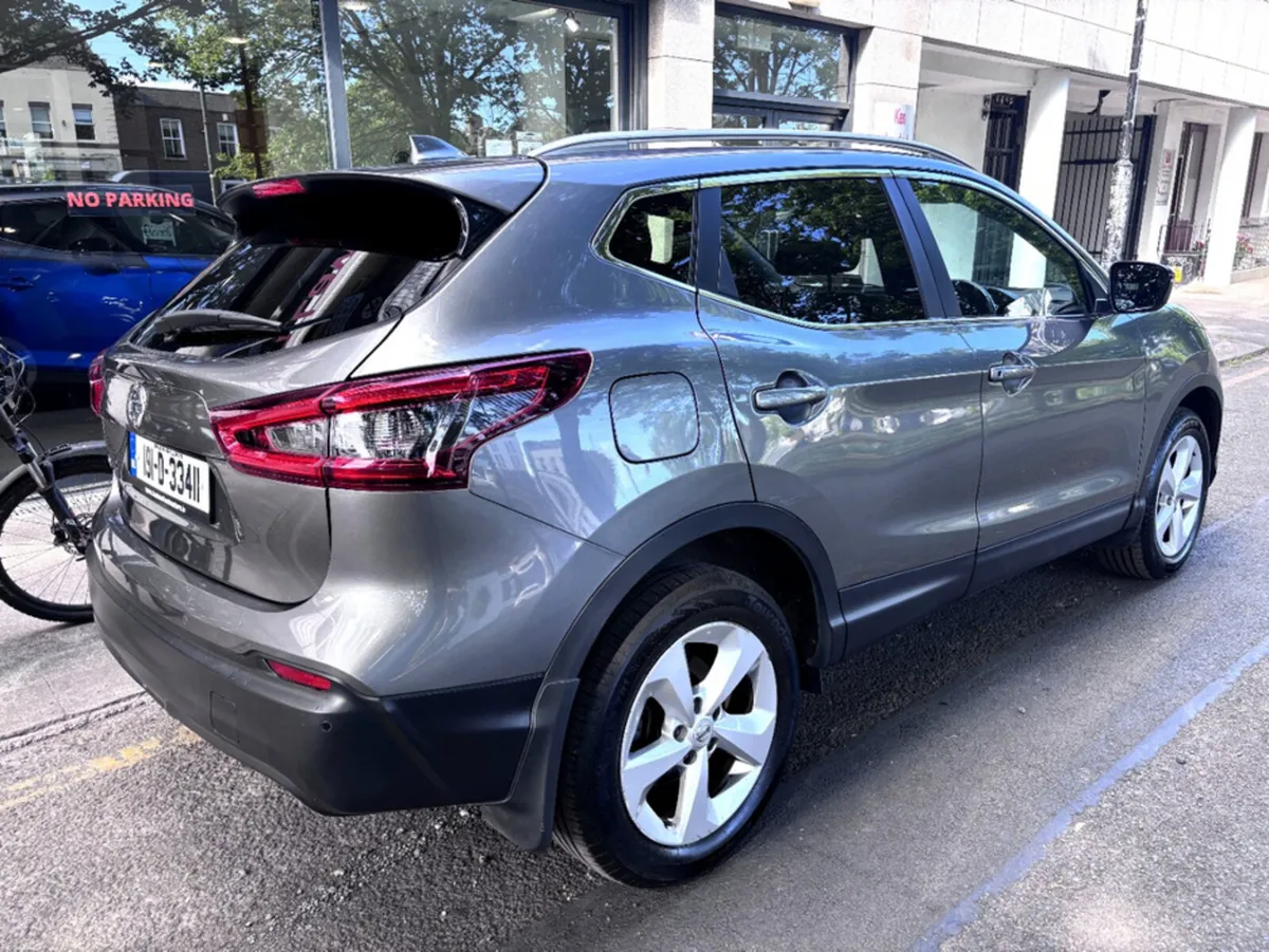 Nissan Qashqai 1.3 SV SS MY19 5DR - Image 2