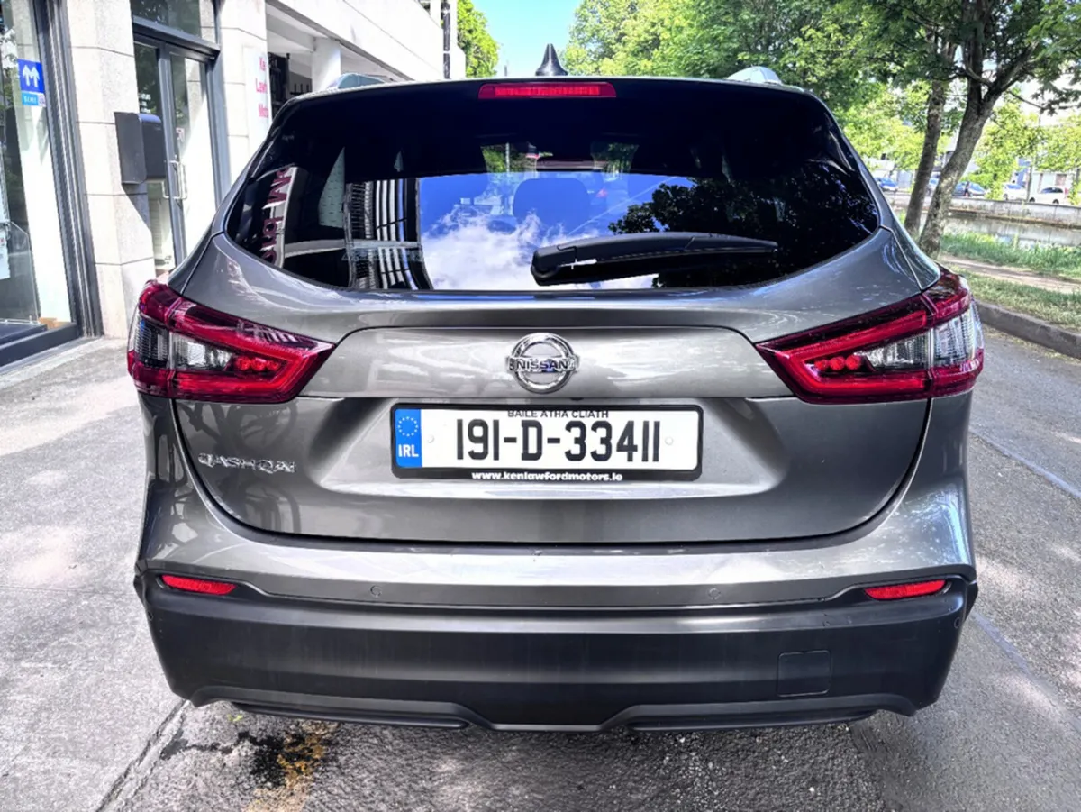 Nissan Qashqai 1.3 SV SS MY19 5DR - Image 4