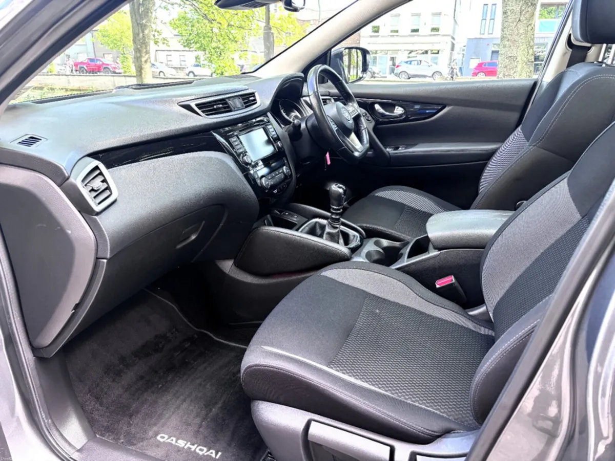 Nissan Qashqai DEPOSIT TAKEN - Image 6
