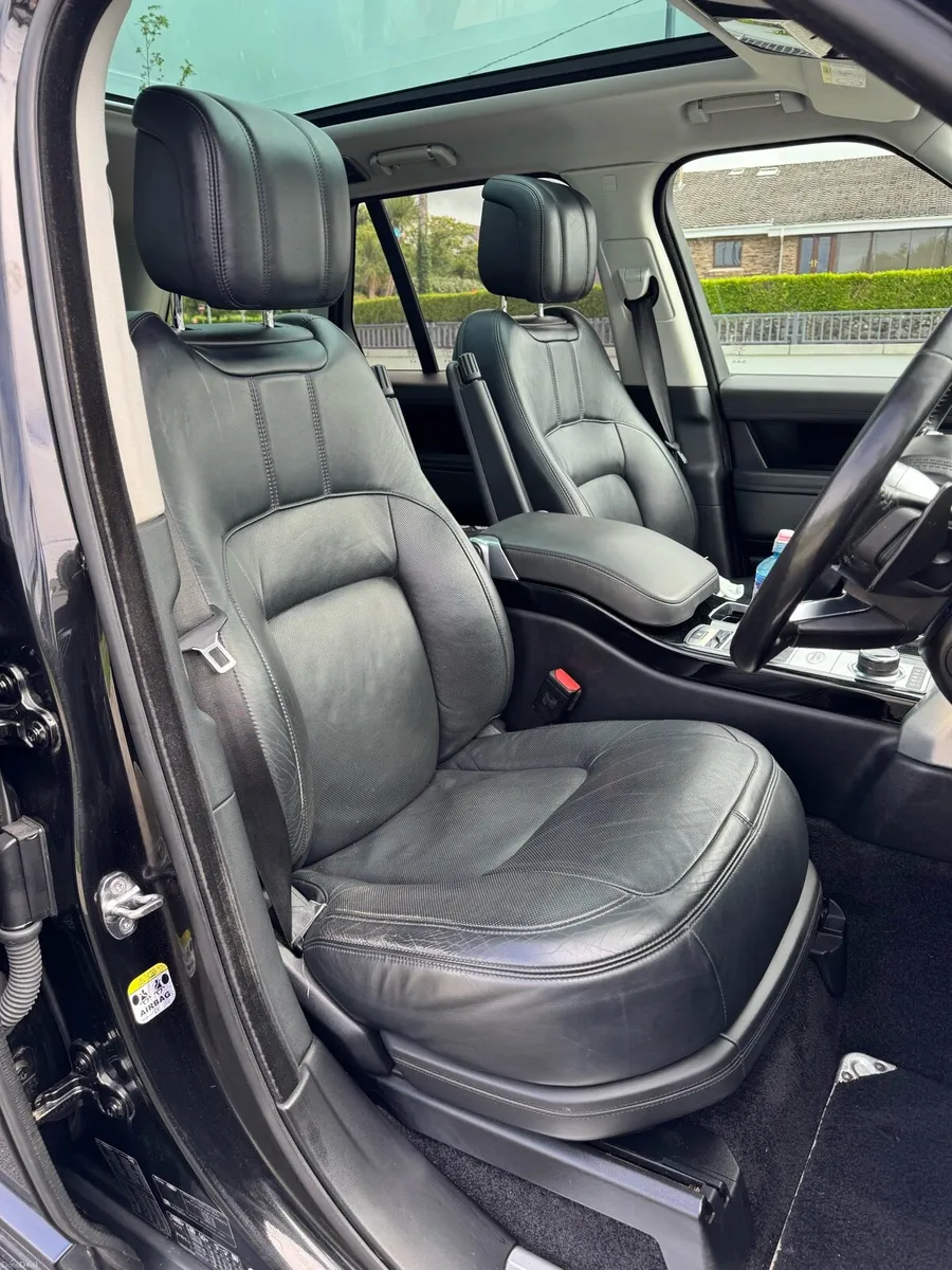 Landrover Range Rover Vogue SE SDV8 Commercial - Image 4