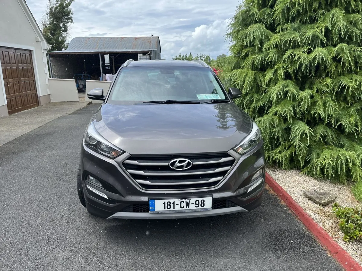 Hyundai Tucson Executive 2018 139808km Diesel - Image 3