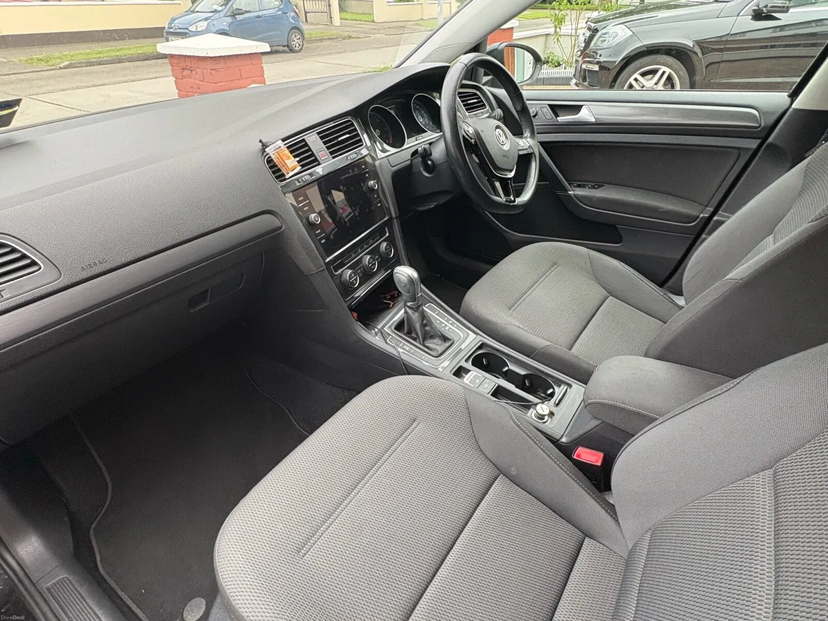 2018 Volkswagen Golf 1.6 TDI Automatic - Image 4