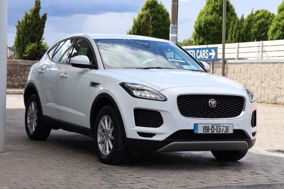 Jaguar E-Pace 2.0D I4 150 PS FWD Manual Standard - Image 6