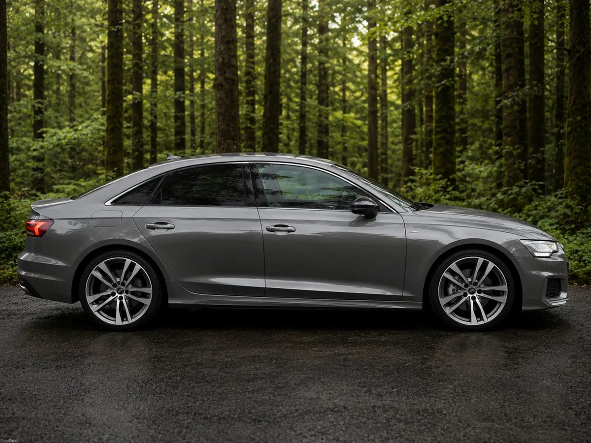 231 AUDI A6 2.0TDI S-LINE AUTO = LOW KM = SUNROOF - Image 2