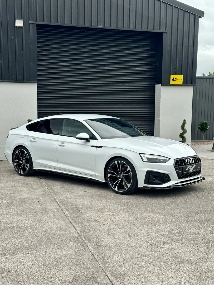 2022 AUDI A5 S LINE BLACK EDITION  STYLE PACK 35 T - Image 4