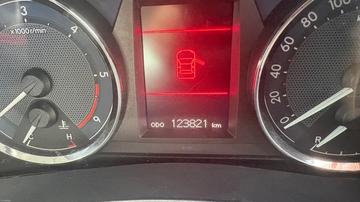 Toyota Corolla 2016 - Image 2