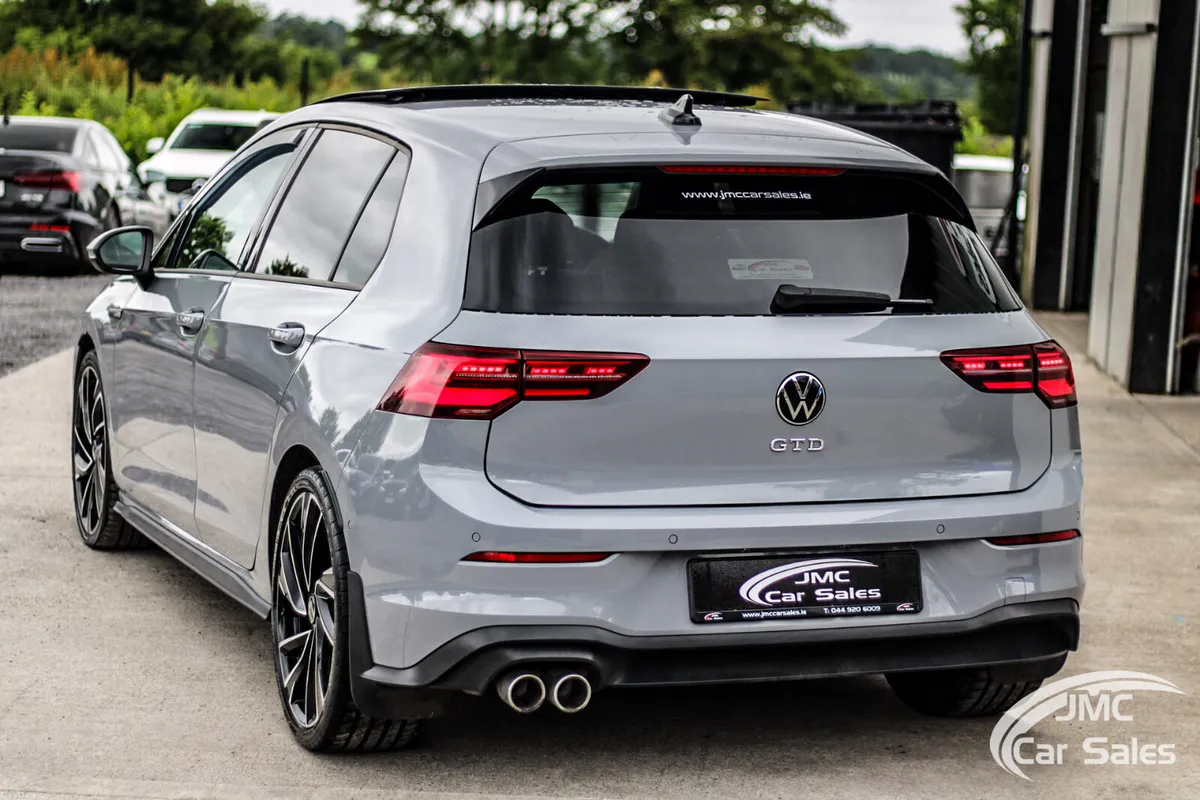 2021 VOLKSWAGEN GOLF GTD PAN ROOF - Image 4