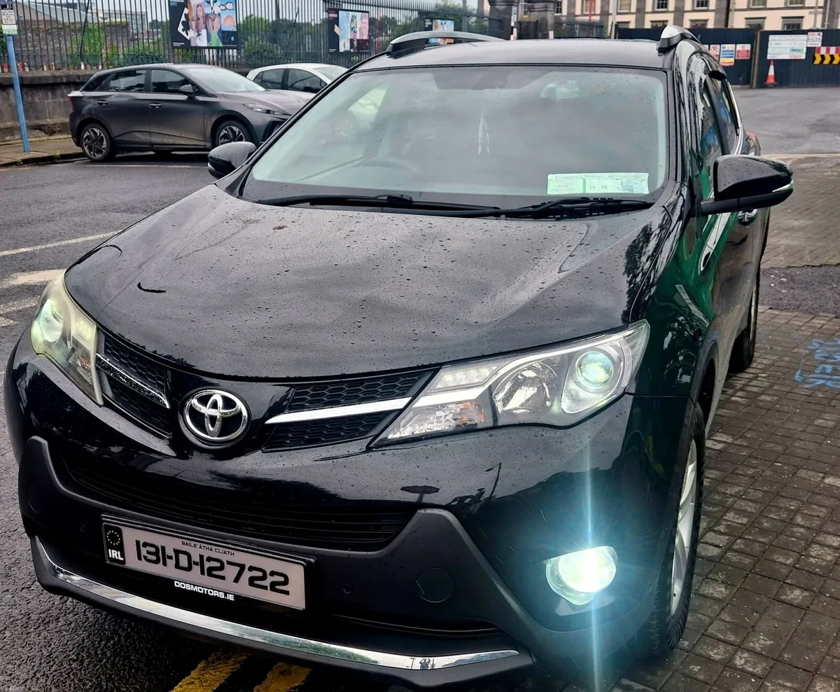 Toyota RAV4 2013 - Image 1