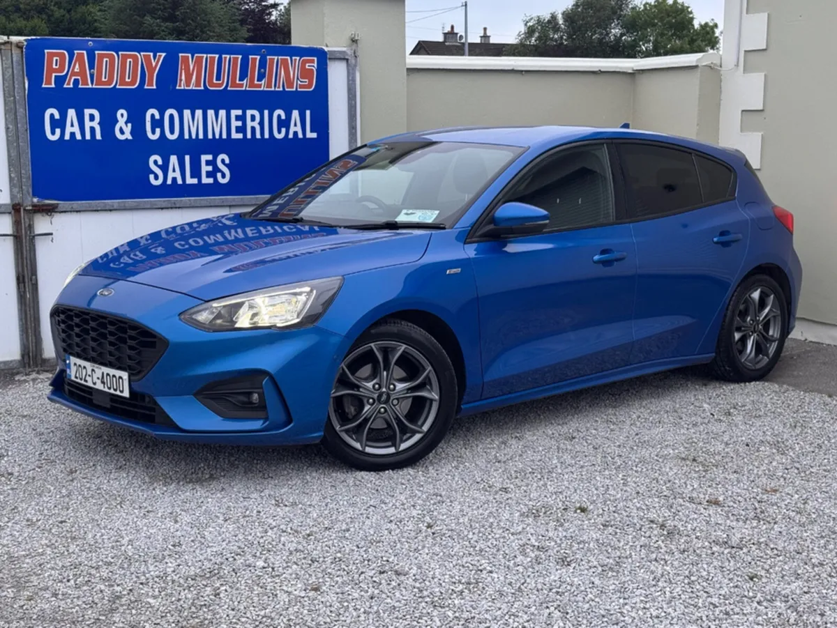 Ford Focus ST-LINE 5DR 1.5 TD 120 S6.2 M6 4DR - Image 3