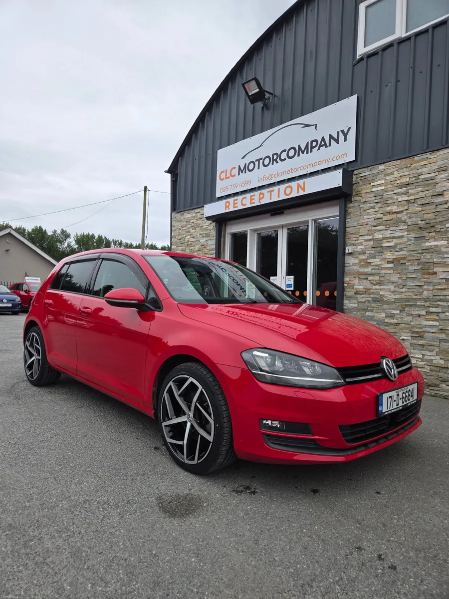 Volkswagen Golf 2017 1.2tsi comfort line - Image 1