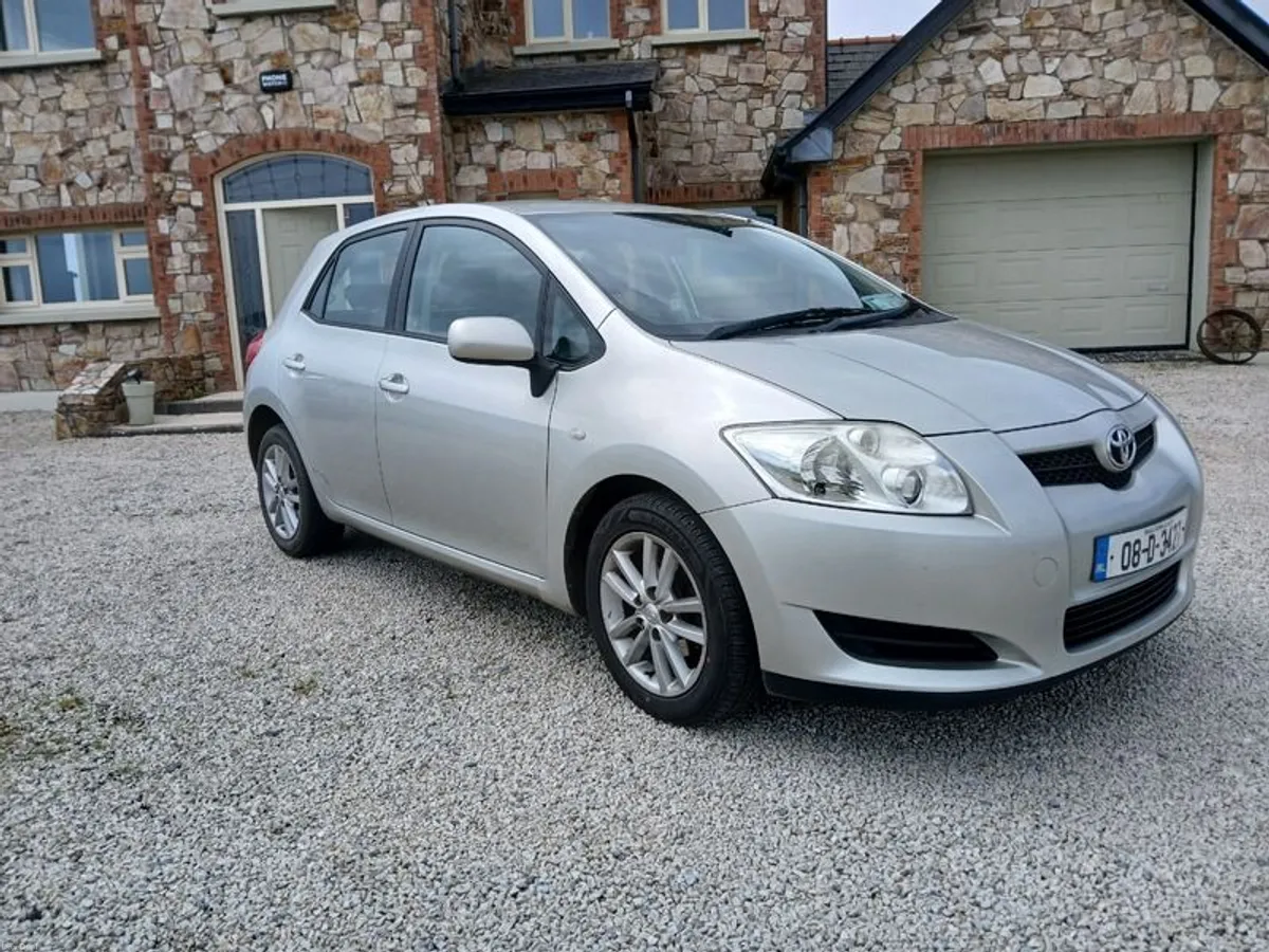 Toyota Auris 1.4 petrol NCT 05/27 - Image 1