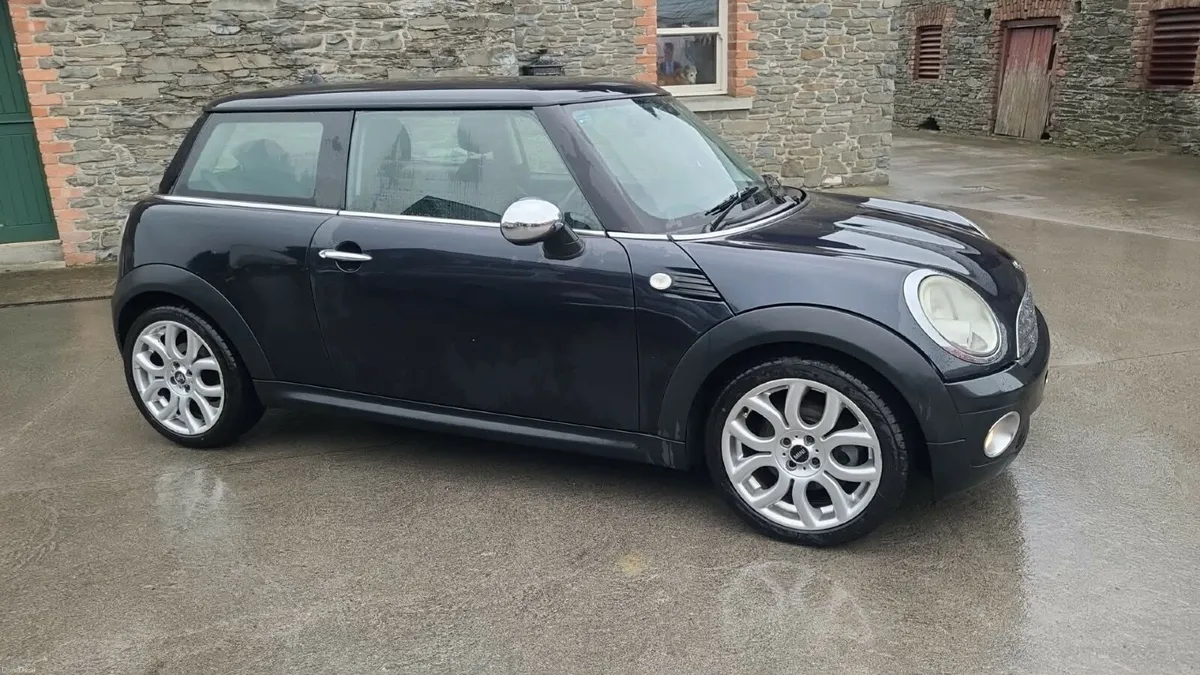 Mini Cooper 1.6 Tax 2-27 Nct 14-9-26 - Image 3