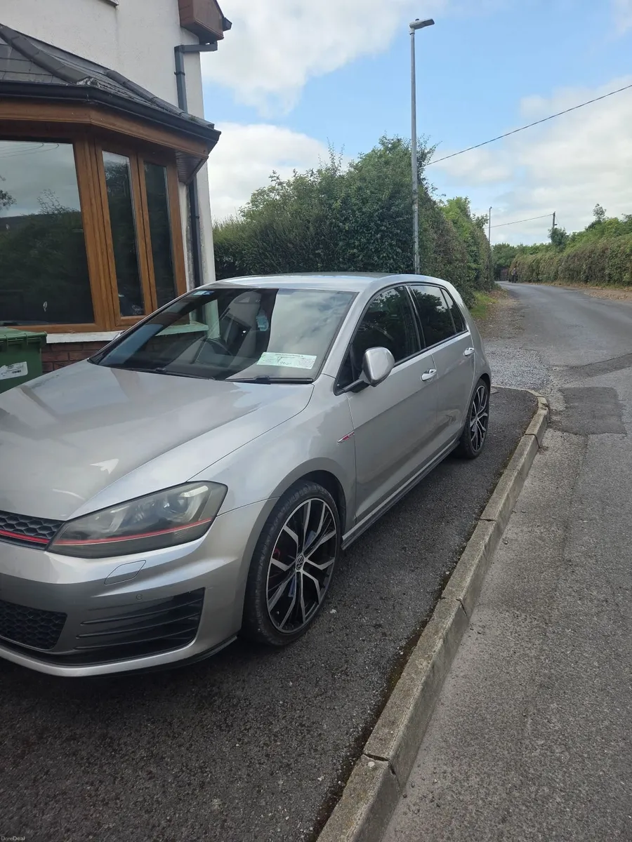 Volkswagen Golf 2014 - Image 3
