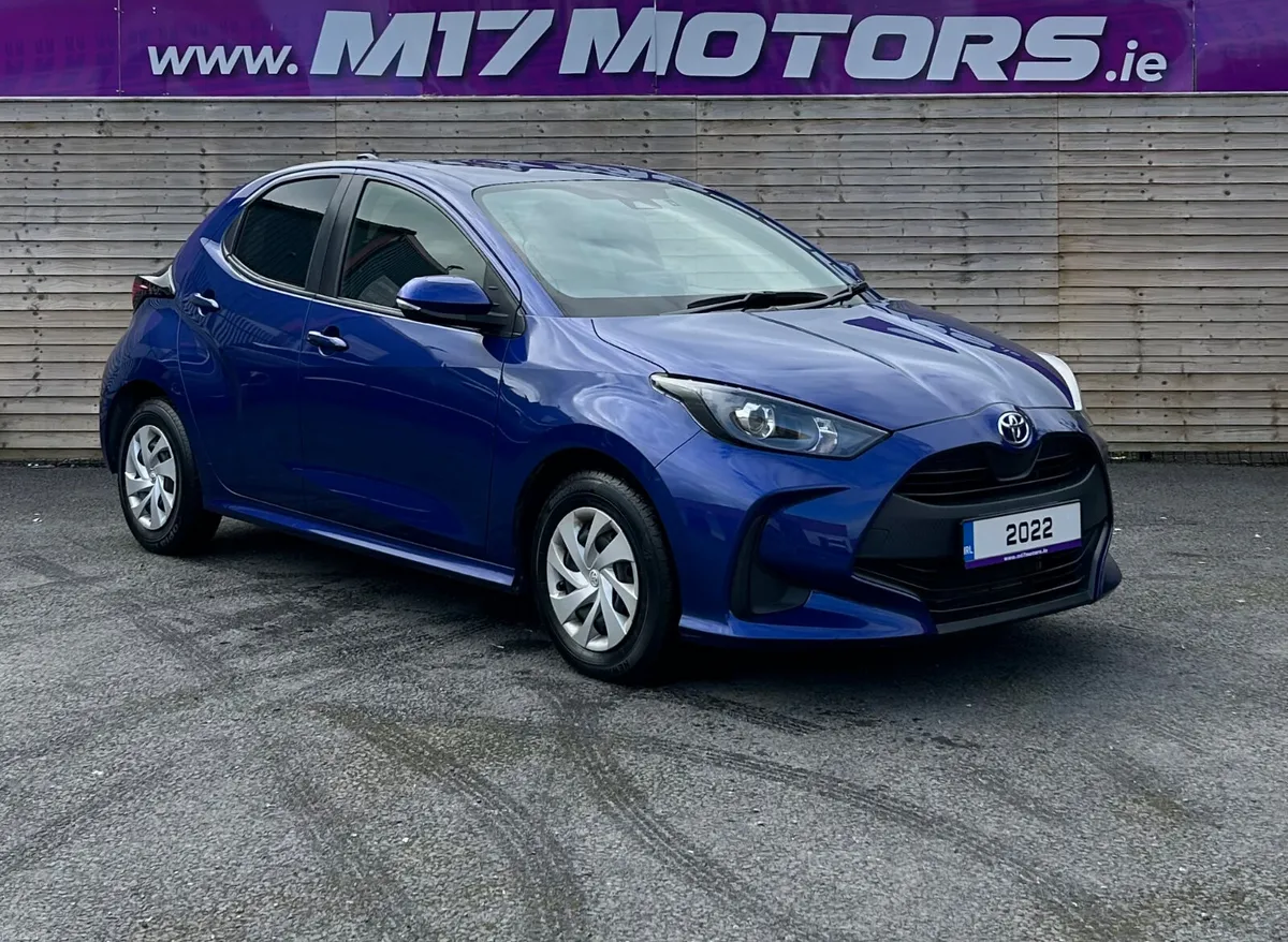 2022 Toyota Yaris, 1.0Auto - Image 1