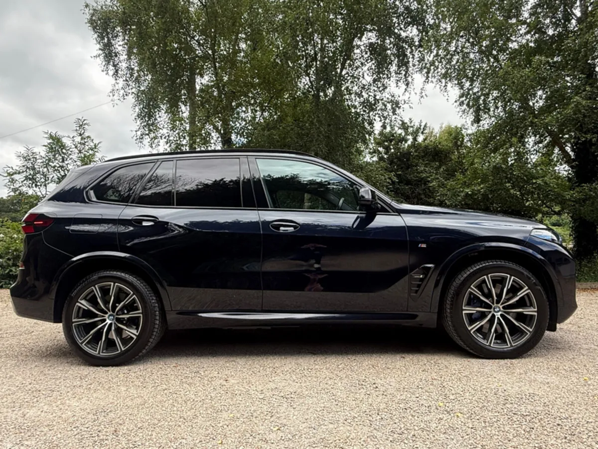 BMW X5 50E M SPORT * Comfort Pack* - Image 3