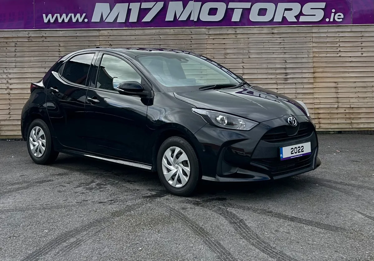 2022 Toyota Yaris, 1.0Auto - Image 1