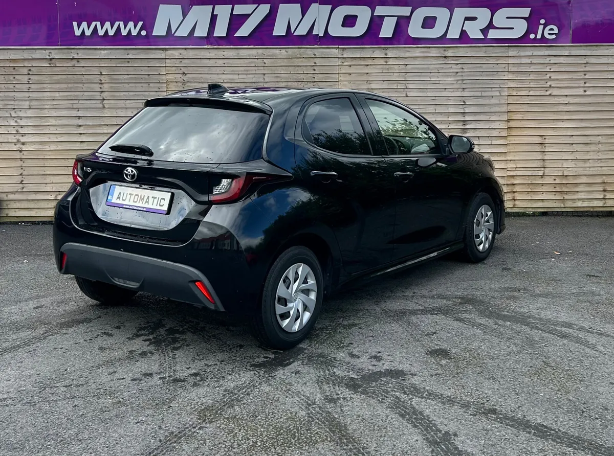 2022 Toyota Yaris, 1.0Auto - Image 5