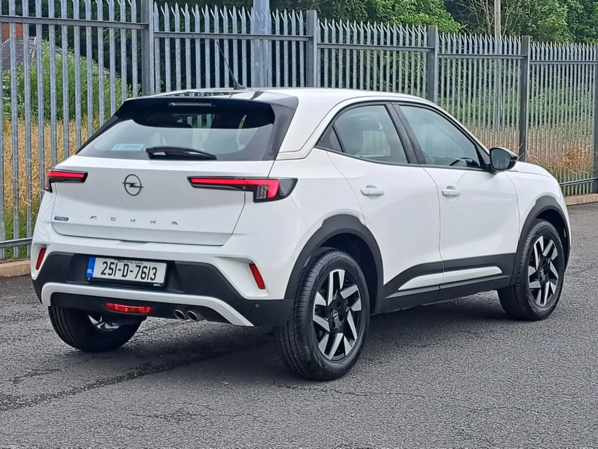 Opel Mokka ELEGANCE 1.2TURBO 130BHP 8-SPEED AUTOMA - Image 5