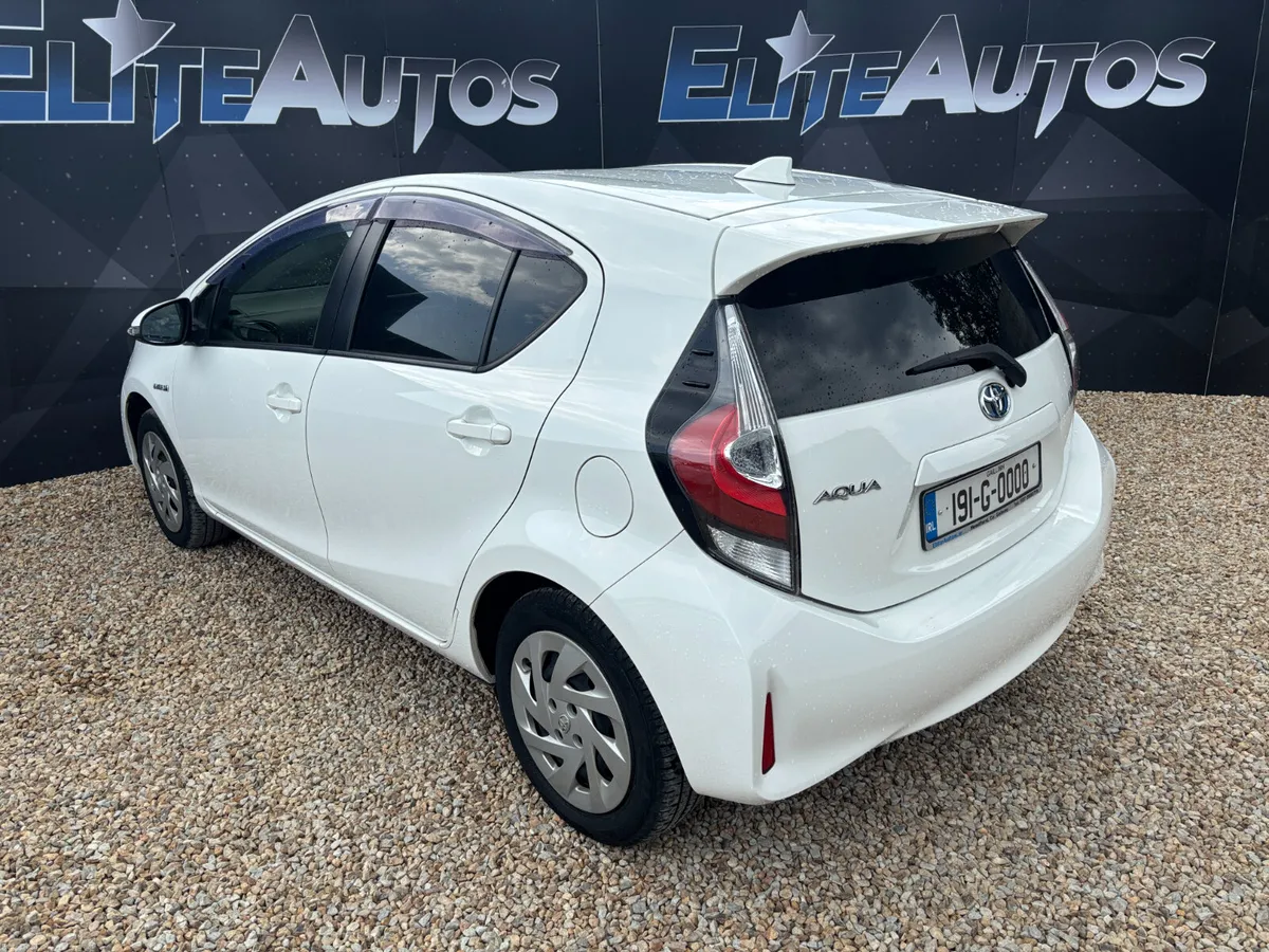 Toyota Aqua Self Charging Hybrid 2019 - Image 4