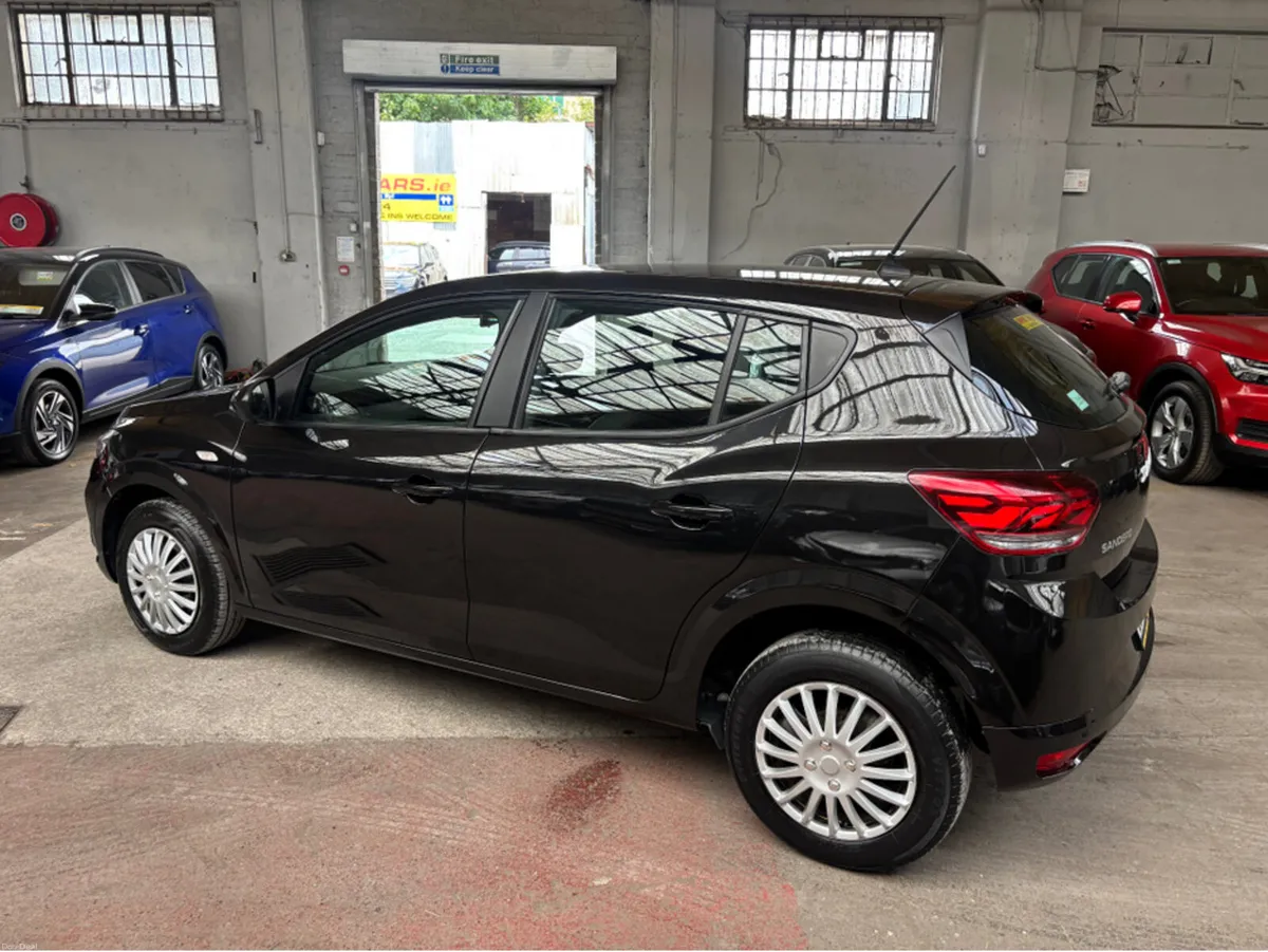 Dacia Sandero EXPRESSION TCE 90 CVT NBI 5DR - Image 3