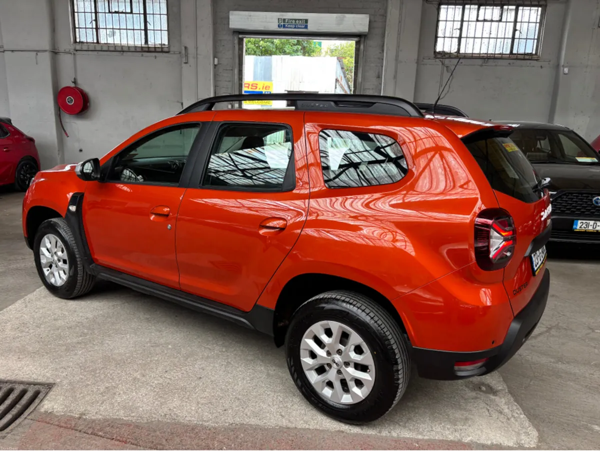 Dacia Duster EXPRESSION BLUE DCI 115 4X2 NB - Image 4