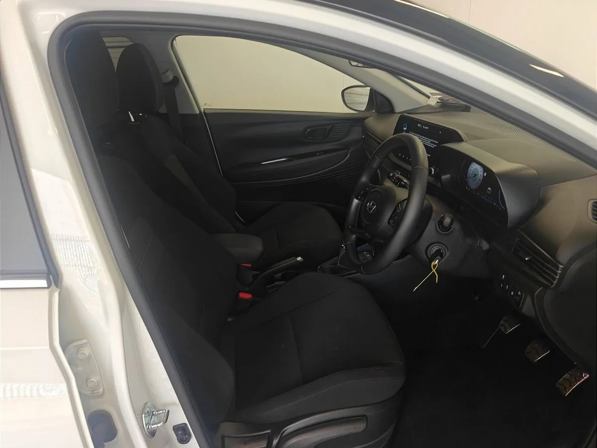 Hyundai Bayon **Demo Sale** Bayon Executive 2 Tone - Image 6