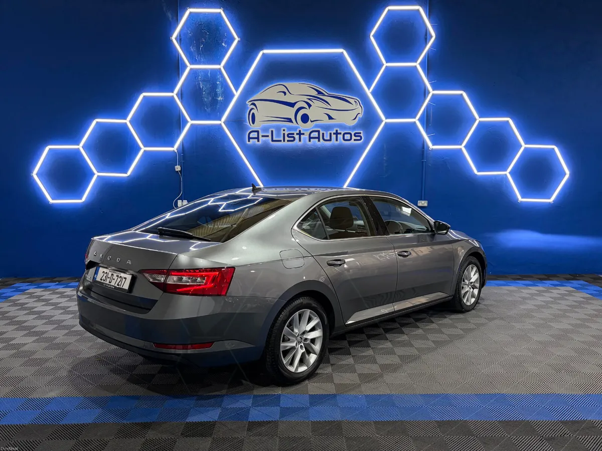 Skoda Superb 2.0TDI Amb / FINANCE AVAILABLE - Image 3