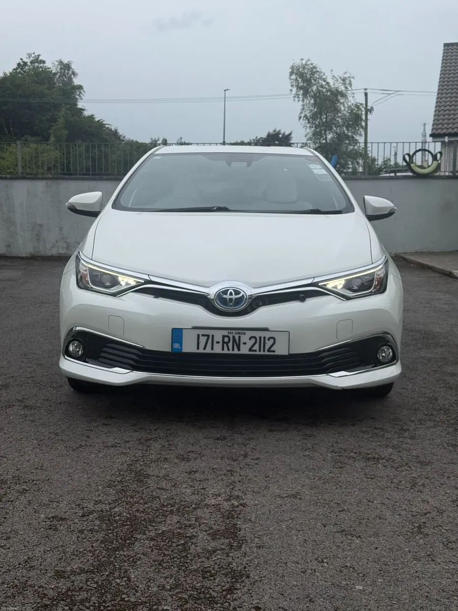 Toyota Auris 2017 - Image 1