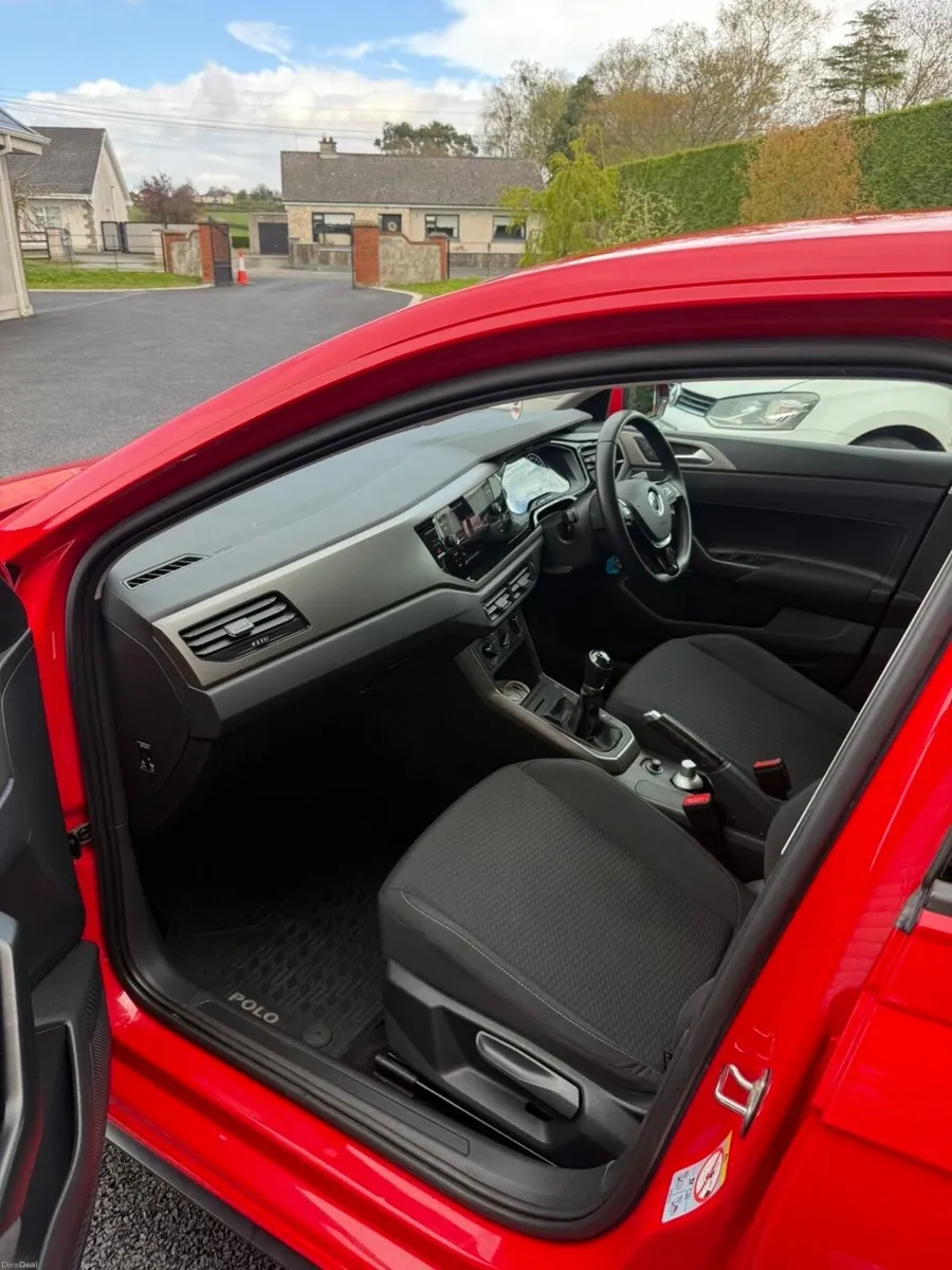 Volkswagen Polo R Line 2021 - Image 2