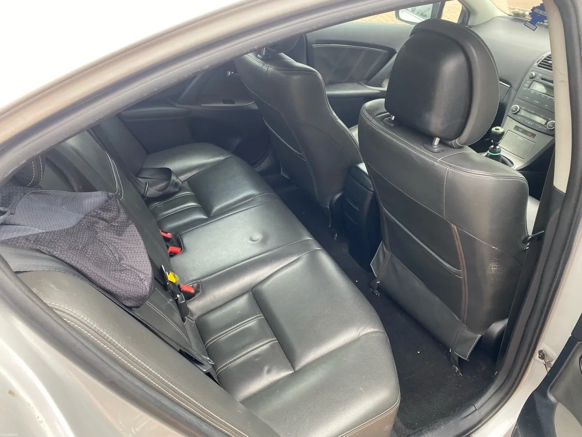 Toyota Avensis Nctd and Taxed - Image 6