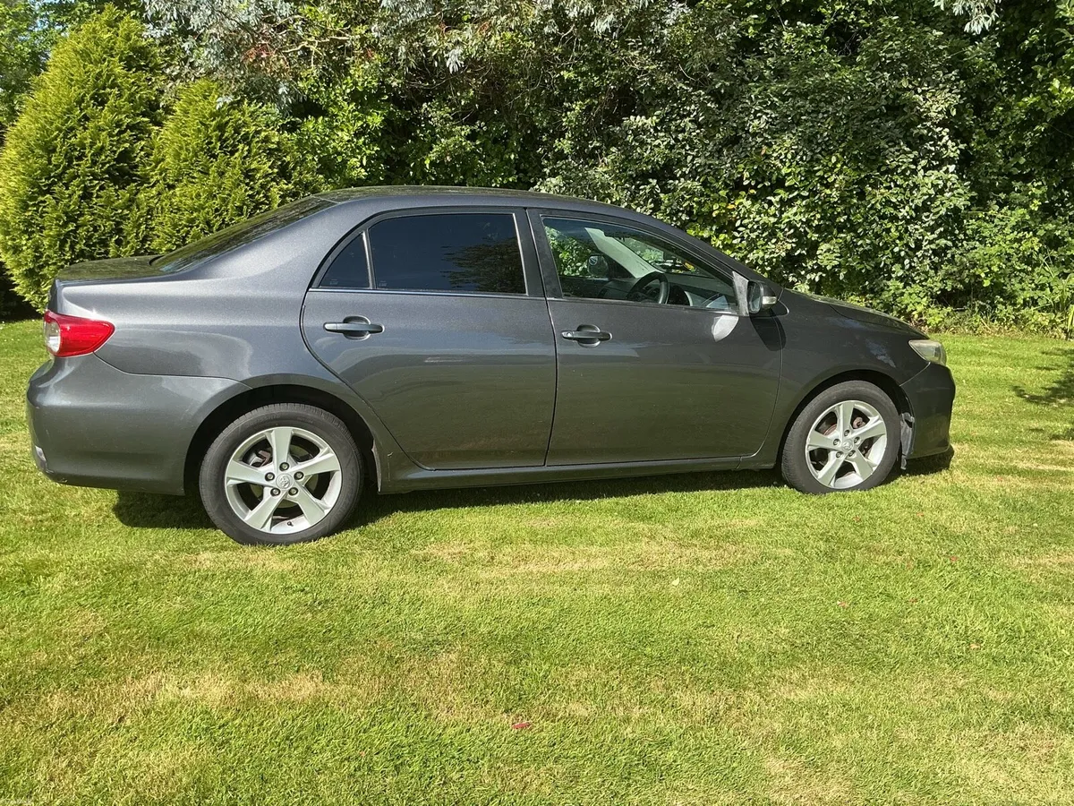 Toyota Corolla 1.4 D 2011 - Image 2