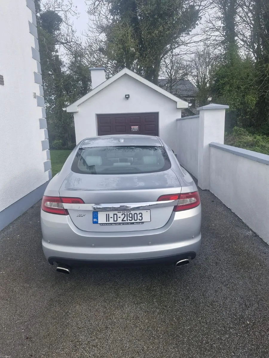 Jaguar XF 2011 - Image 1