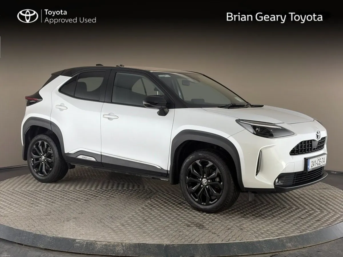 Toyota Yaris Cross LunaSport Hybrid - Image 1
