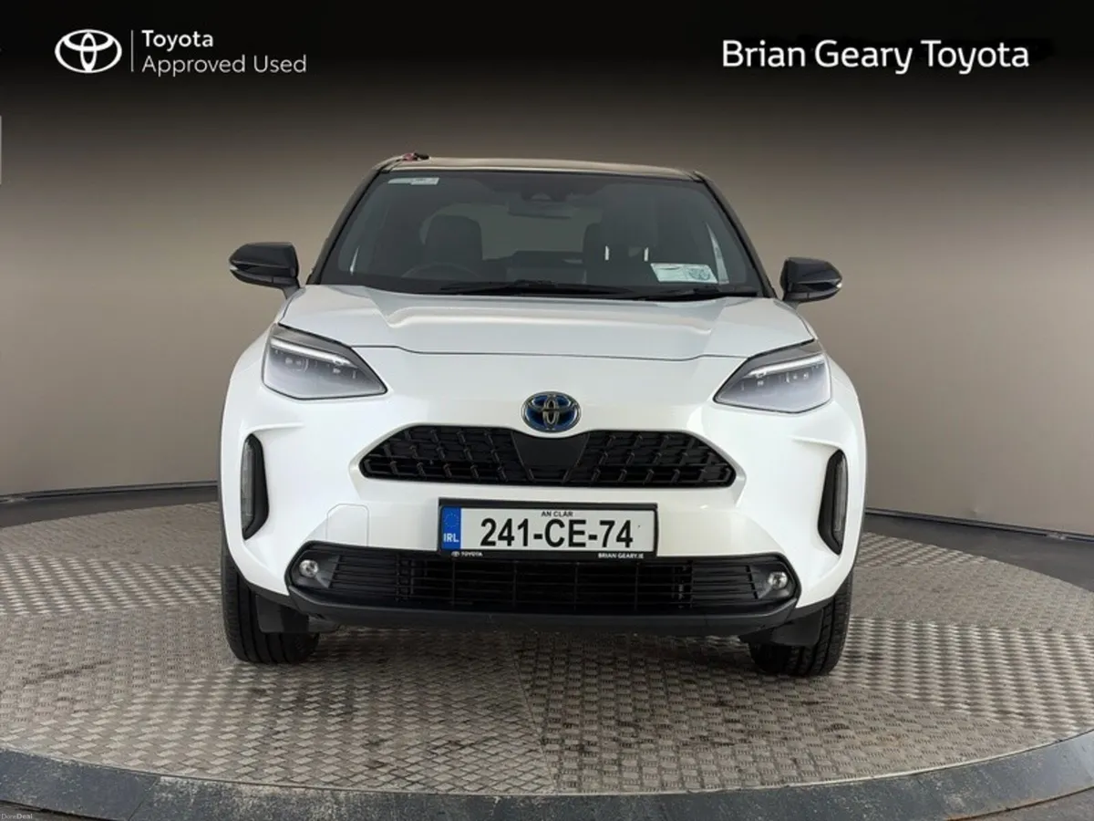 Toyota Yaris Cross LunaSport Hybrid - Image 5