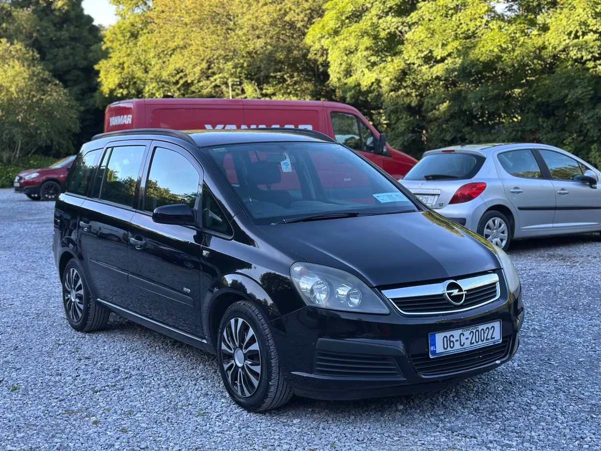 Opel Zafira 2006 - Image 1