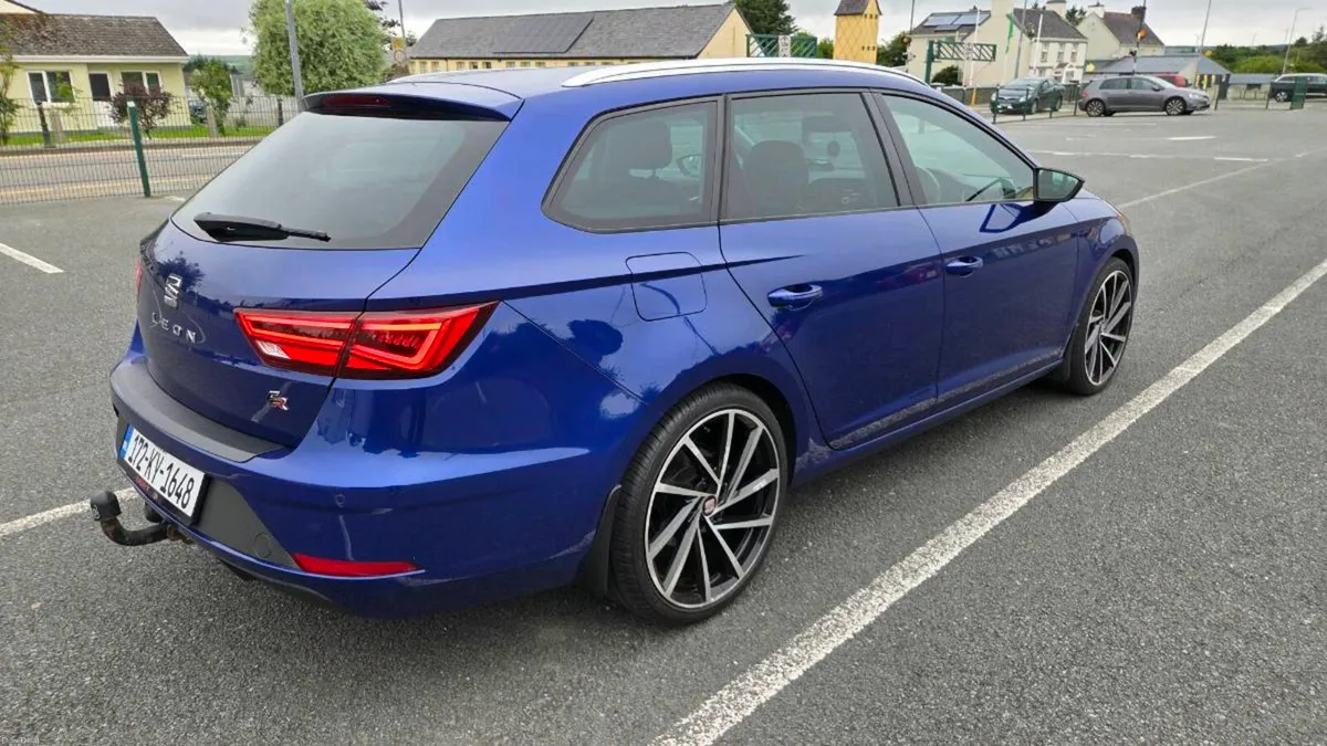 Seat Leon Sports Tourer FR184 - Image 4