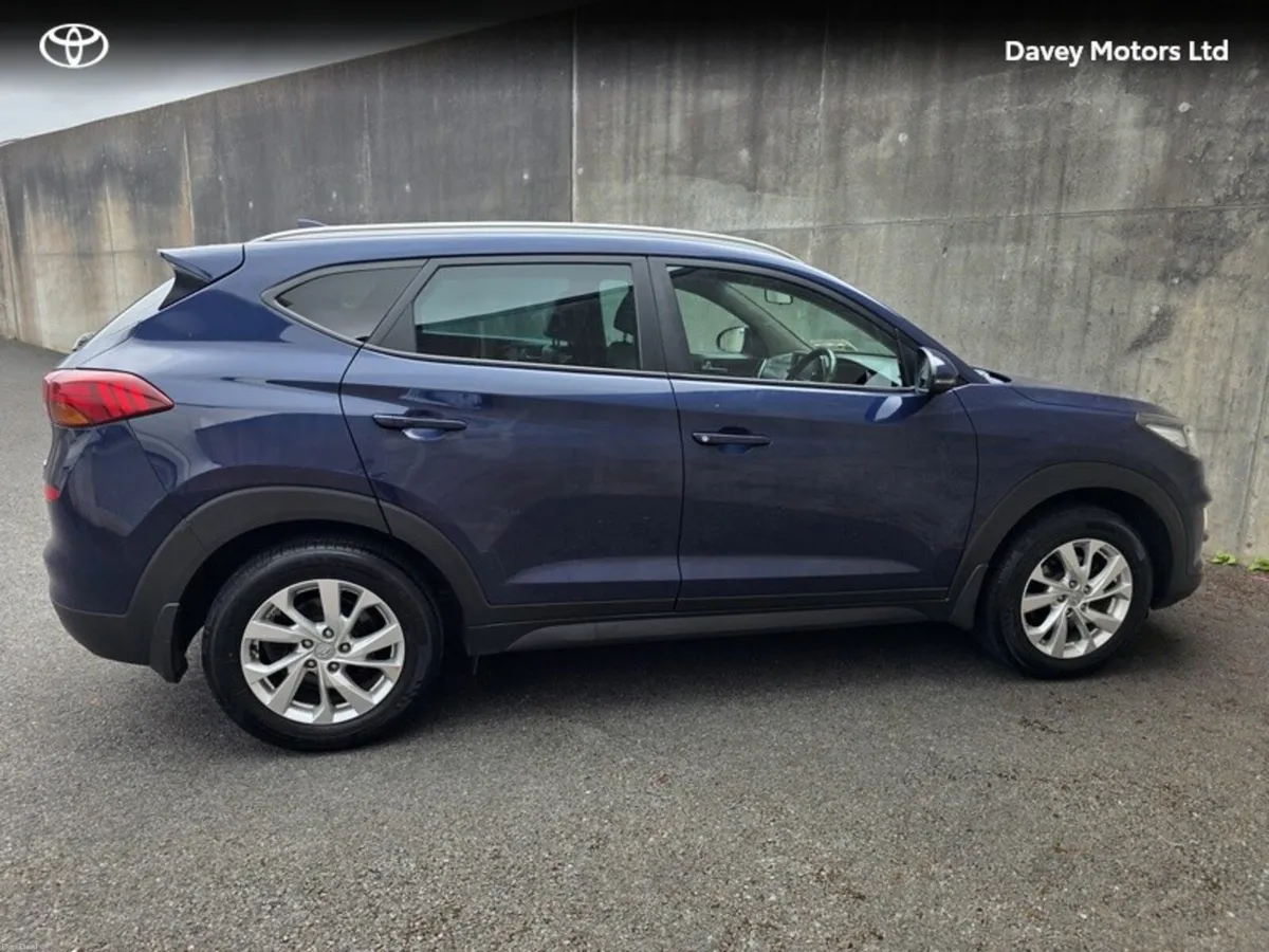 Hyundai Tucson IX35 EXECUTIVE 5DR - Image 3