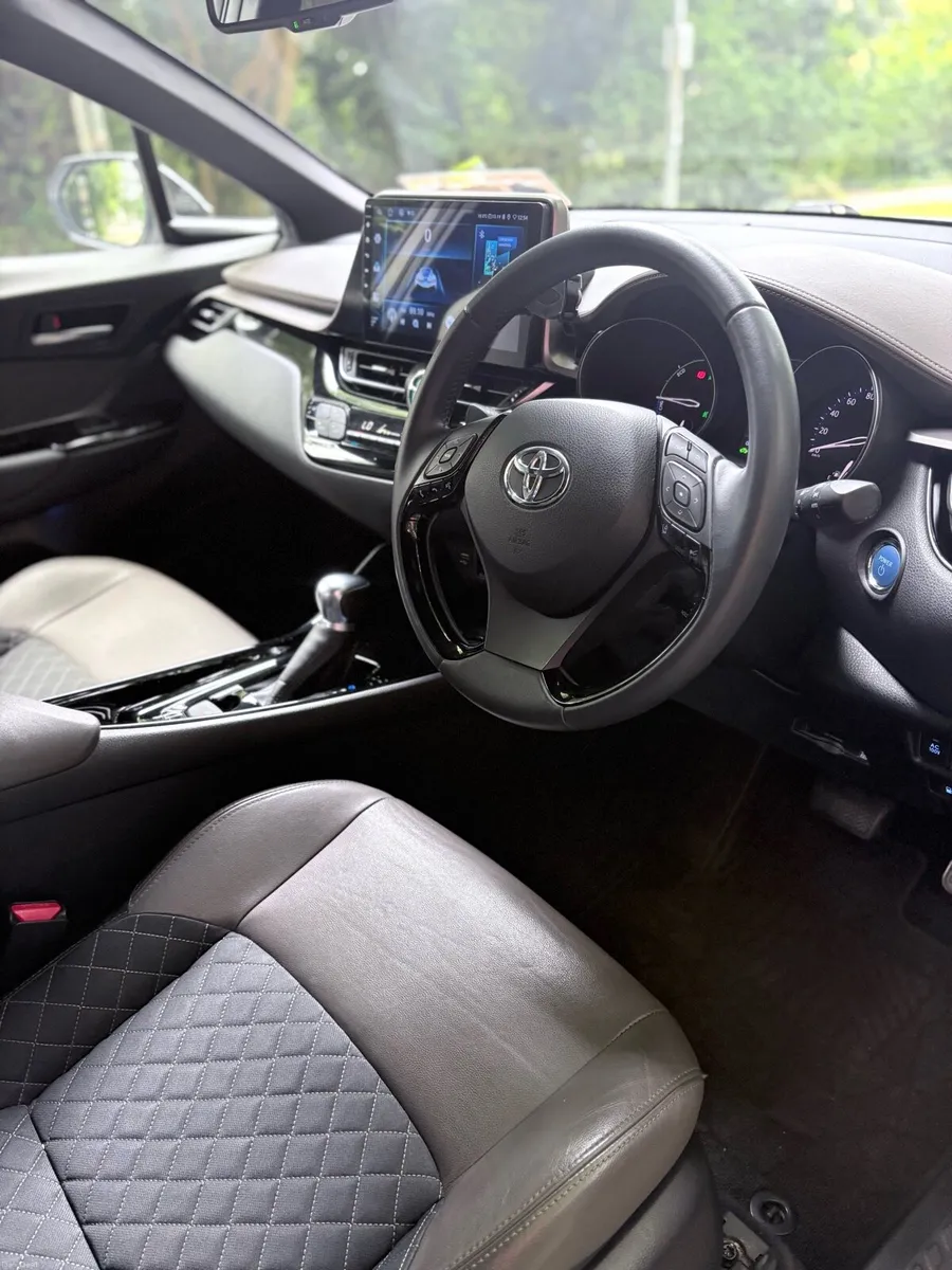 2020 Toyota C-HR 1.8 Hybrid Sport - Image 6