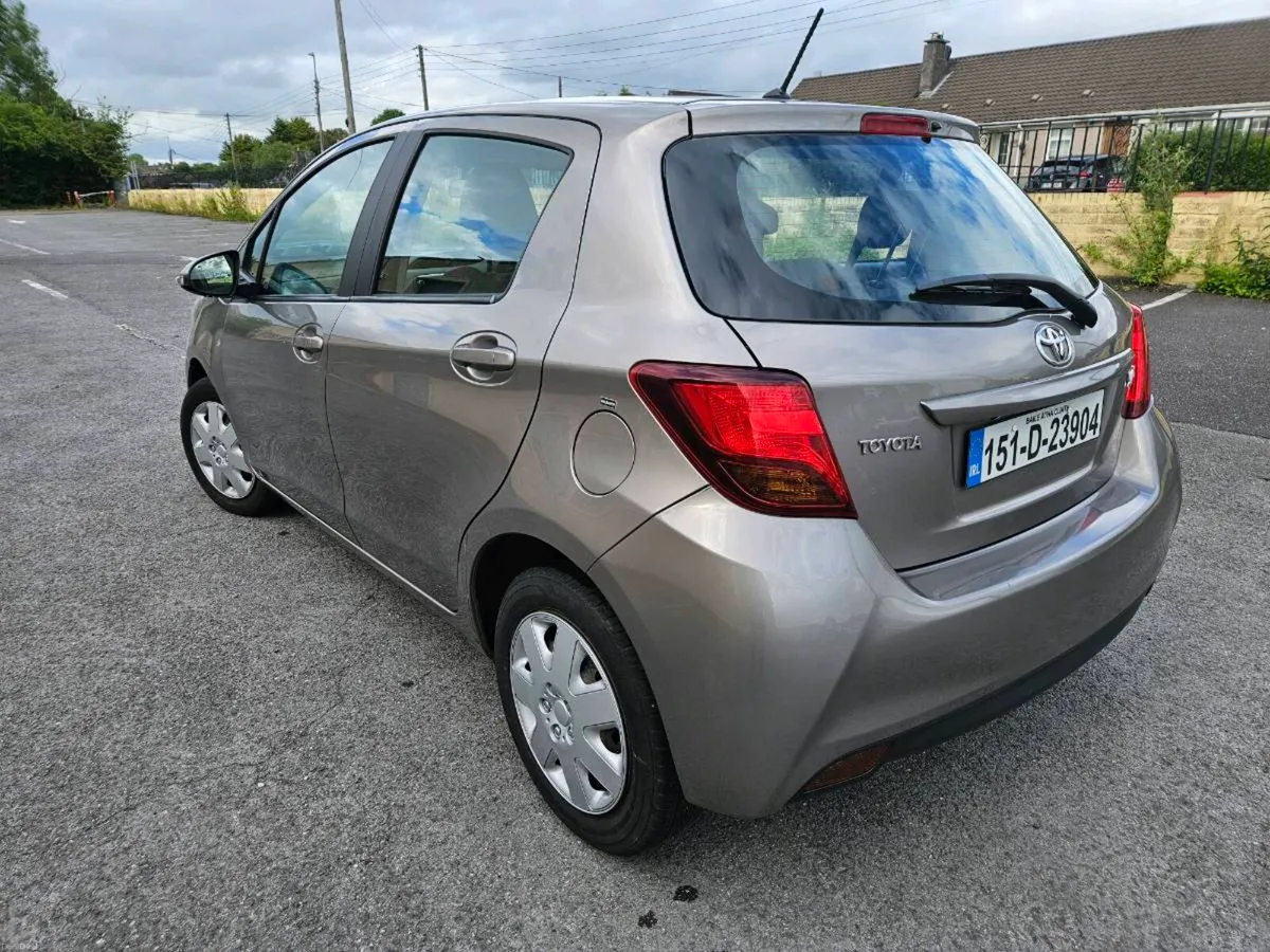 Toyota Yaris automatic Irish car 1.3 - Image 4