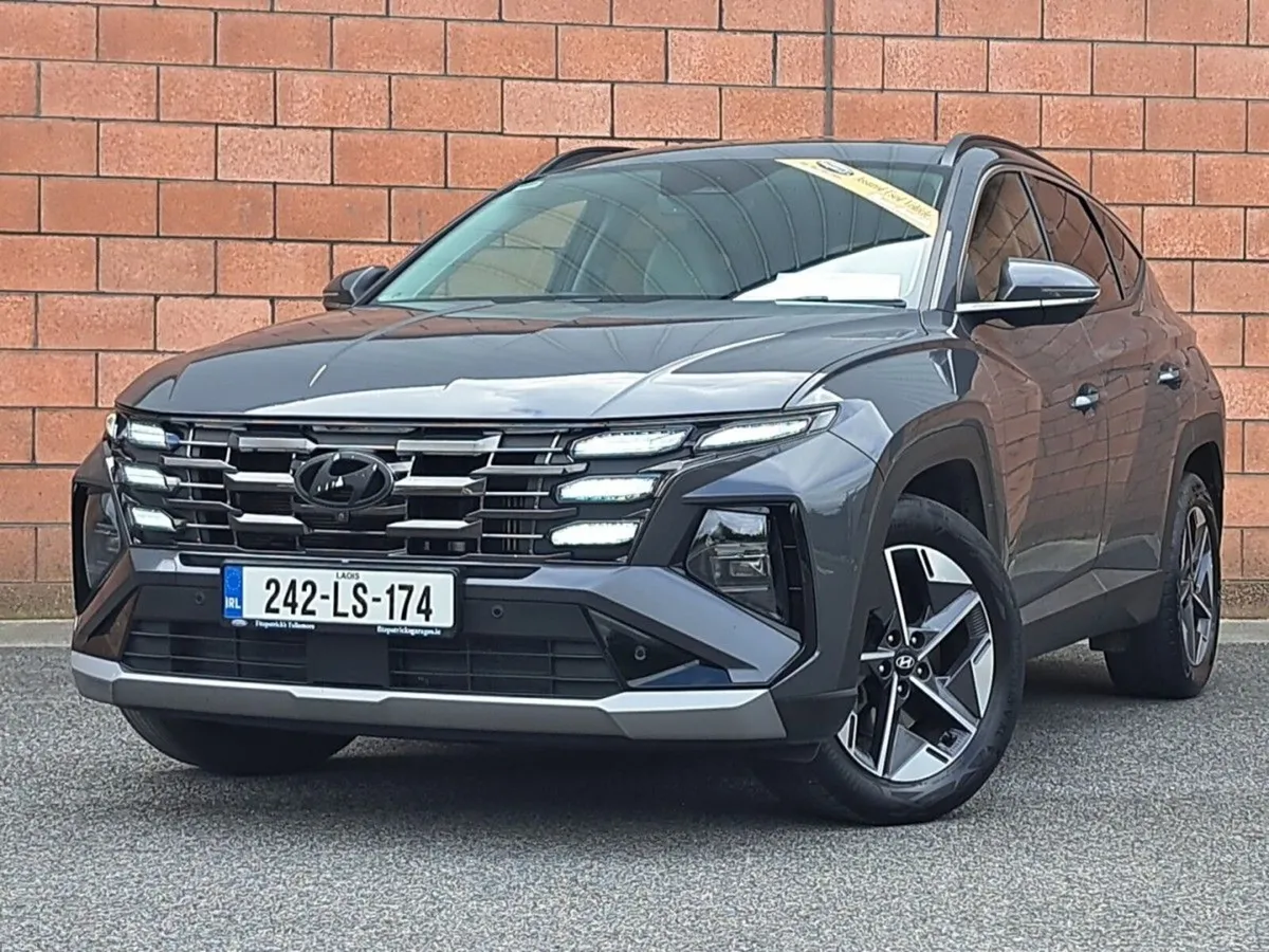 Hyundai Tucson Executive Plus Facelift Model 1.6 D - Image 2